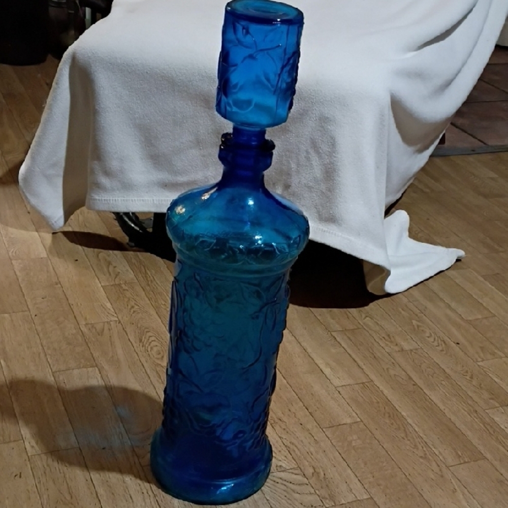 Artisan Blue Glass Decanter with Stopper